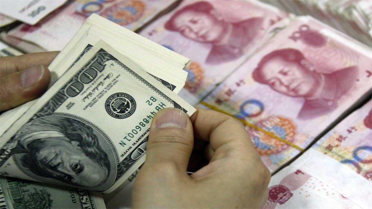 美元对人民币亏不亏(美元对人民币呈贬值趋势时,请问这对哪国有利,为什么?)